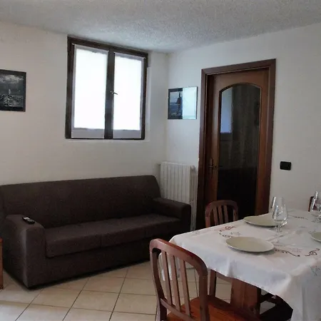 Lake Como- Olive Tree Apartment Bellano