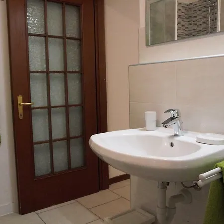 Lake Como- Olive Tree Apartment Bellano