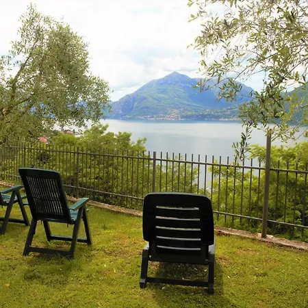 Lake Como- Olive Tree Apartment Bellano